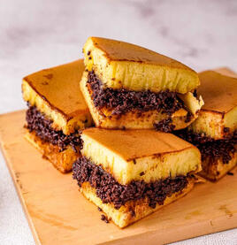 Martabak Manis